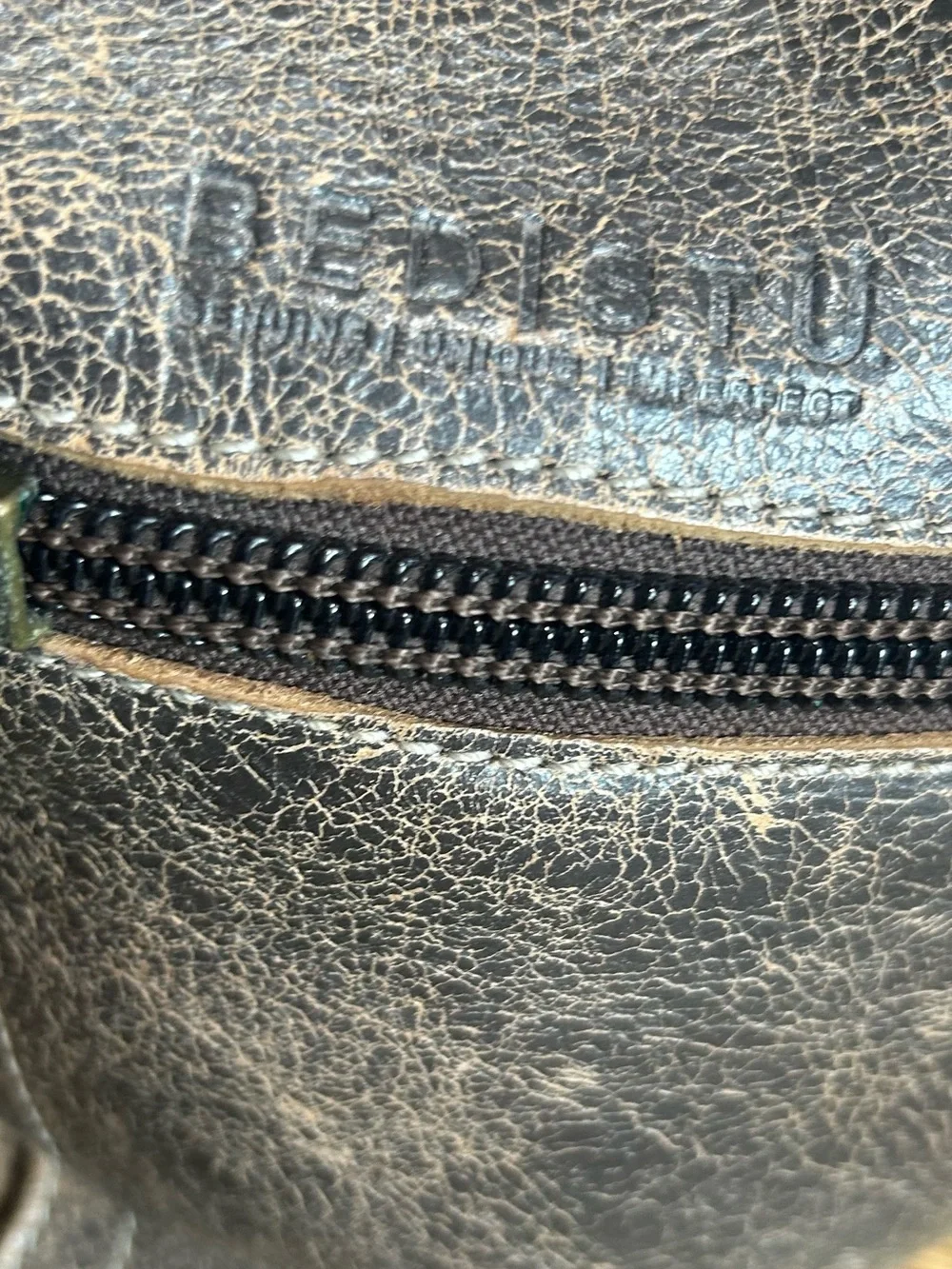 Vintage-Style Leather Crossbody Bag - Brown